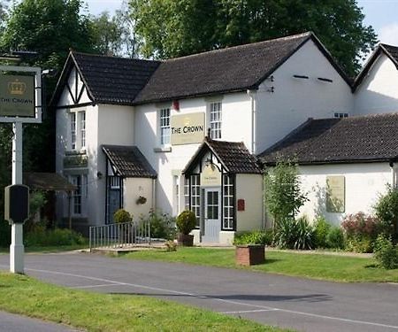 The Crown At Broad Hinton Hotel ภายนอก รูปภาพ